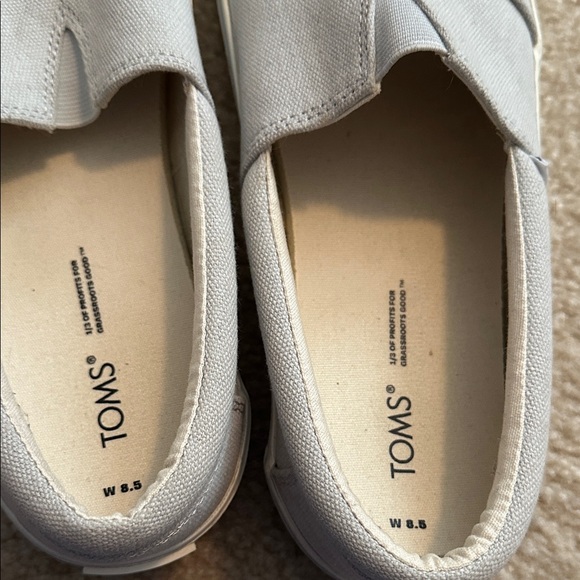 TOMS Slip-On Canvas Shoes in Light Gray - Picture 5 of 5